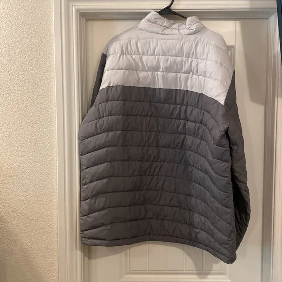 Columbia Powder Lite jacket - Picture 2 of 4